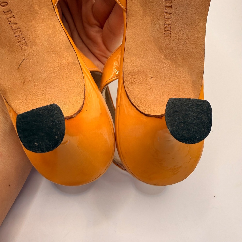 Manolo Blahnik Carolyne Orange Patent Leather Slingback Kitten Heels Size 36.5 - Picture 12 of 13